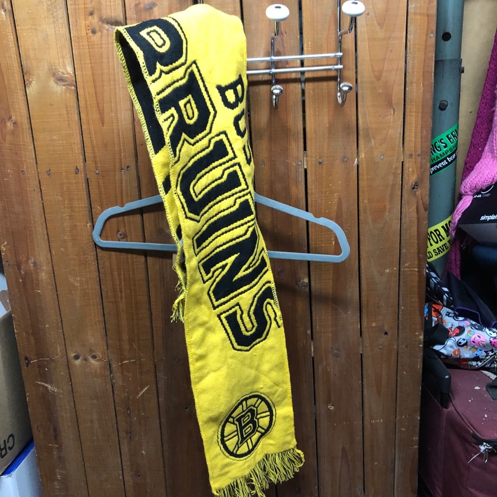 Bruins scarf
